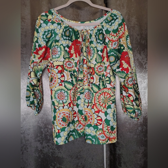 Hand Crafted Tops - Floral Print Women's Top